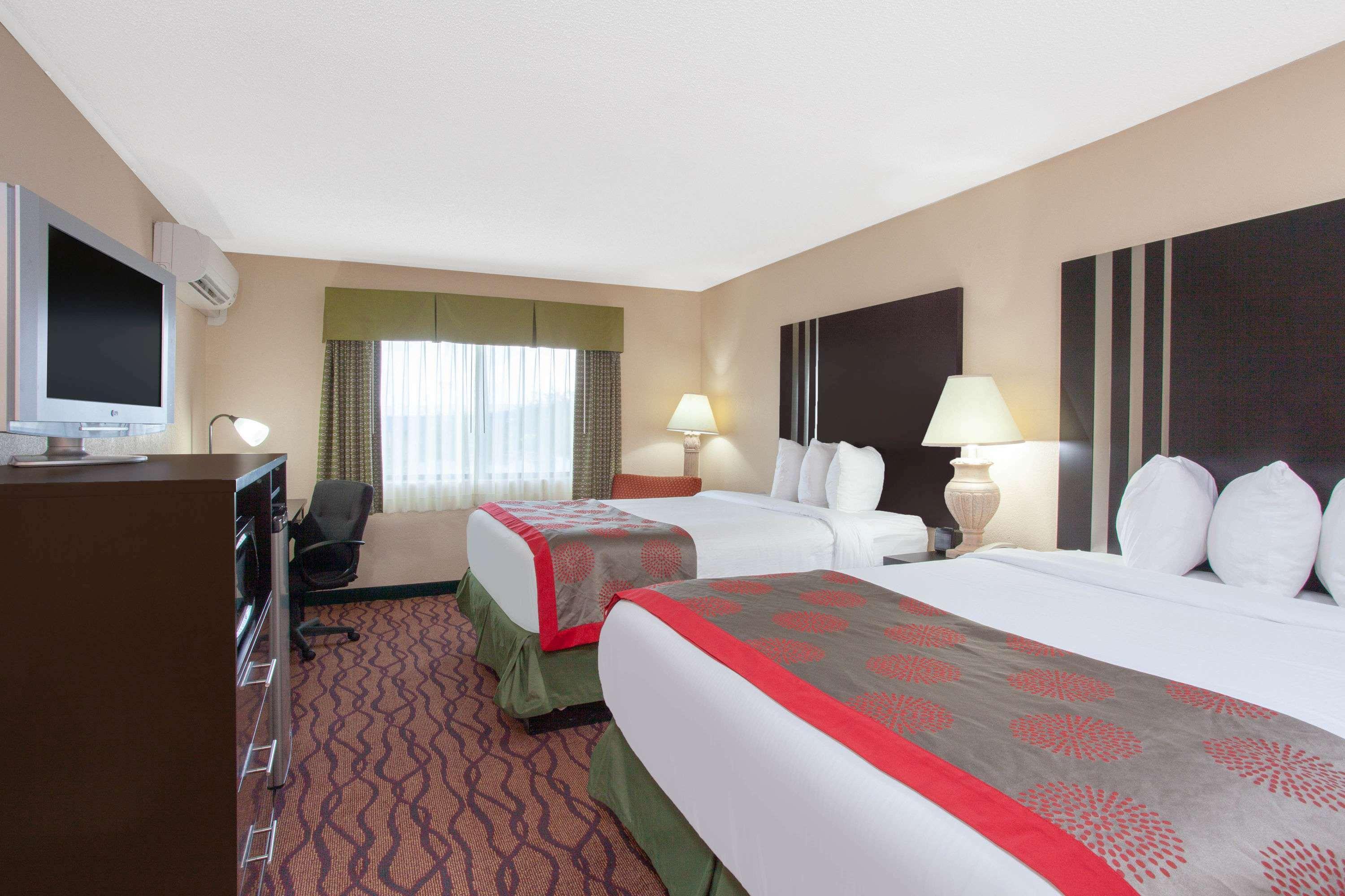 Space Coast Hotel Titusville-Kennedy Space Center Экстерьер фото