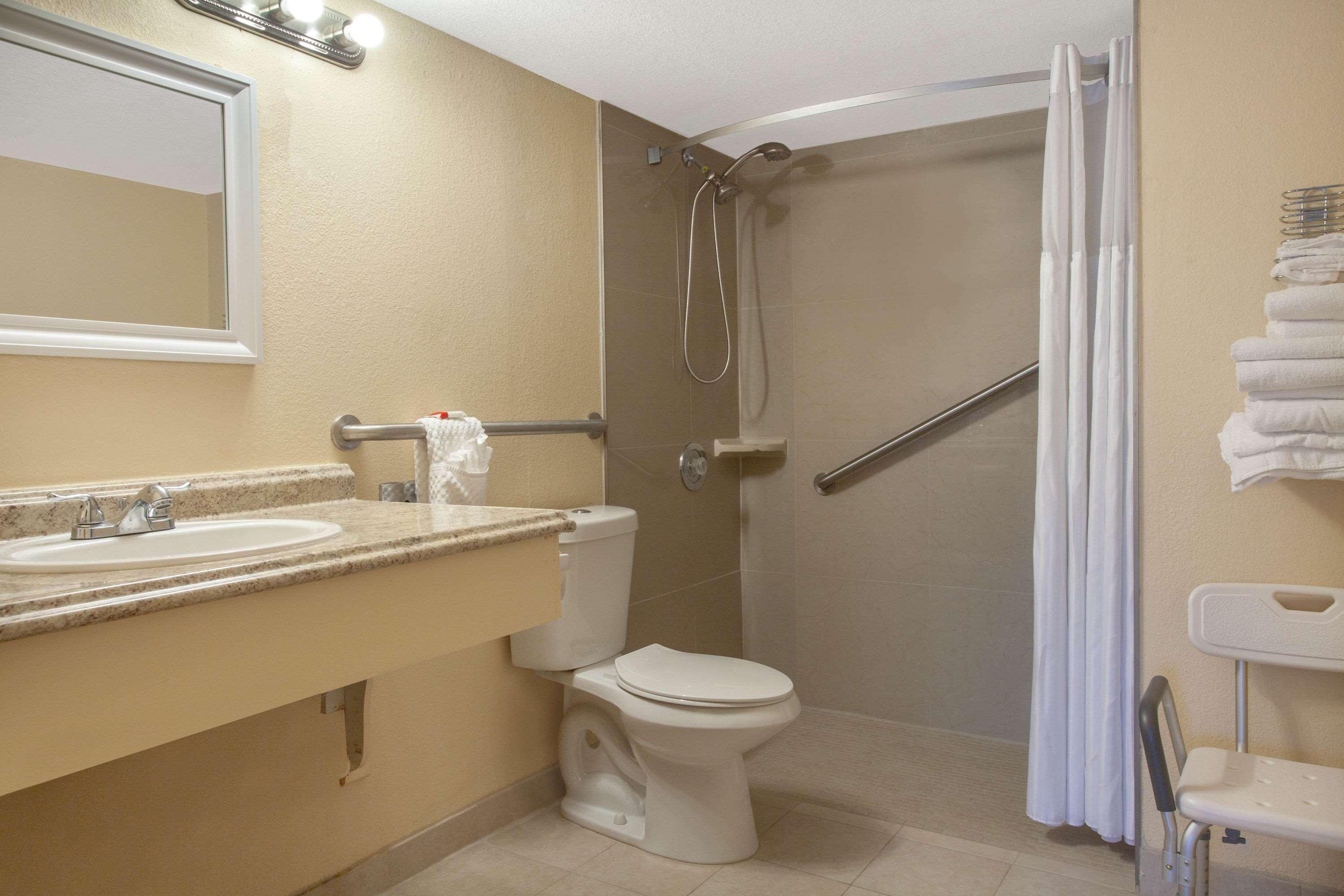 Space Coast Hotel Titusville-Kennedy Space Center Экстерьер фото